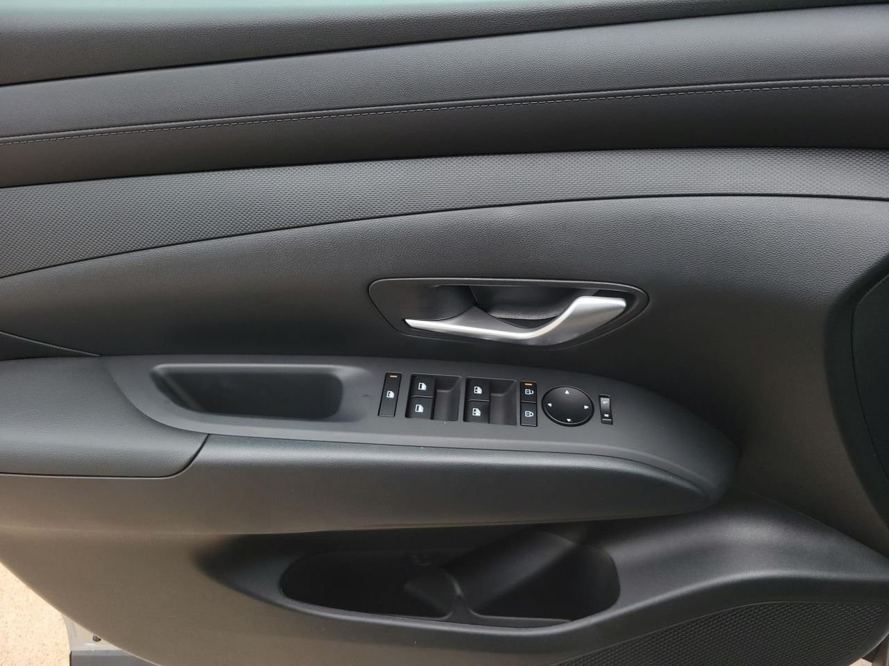 New 2026 Shimmering Silver Hyundai SEL FWD image 14