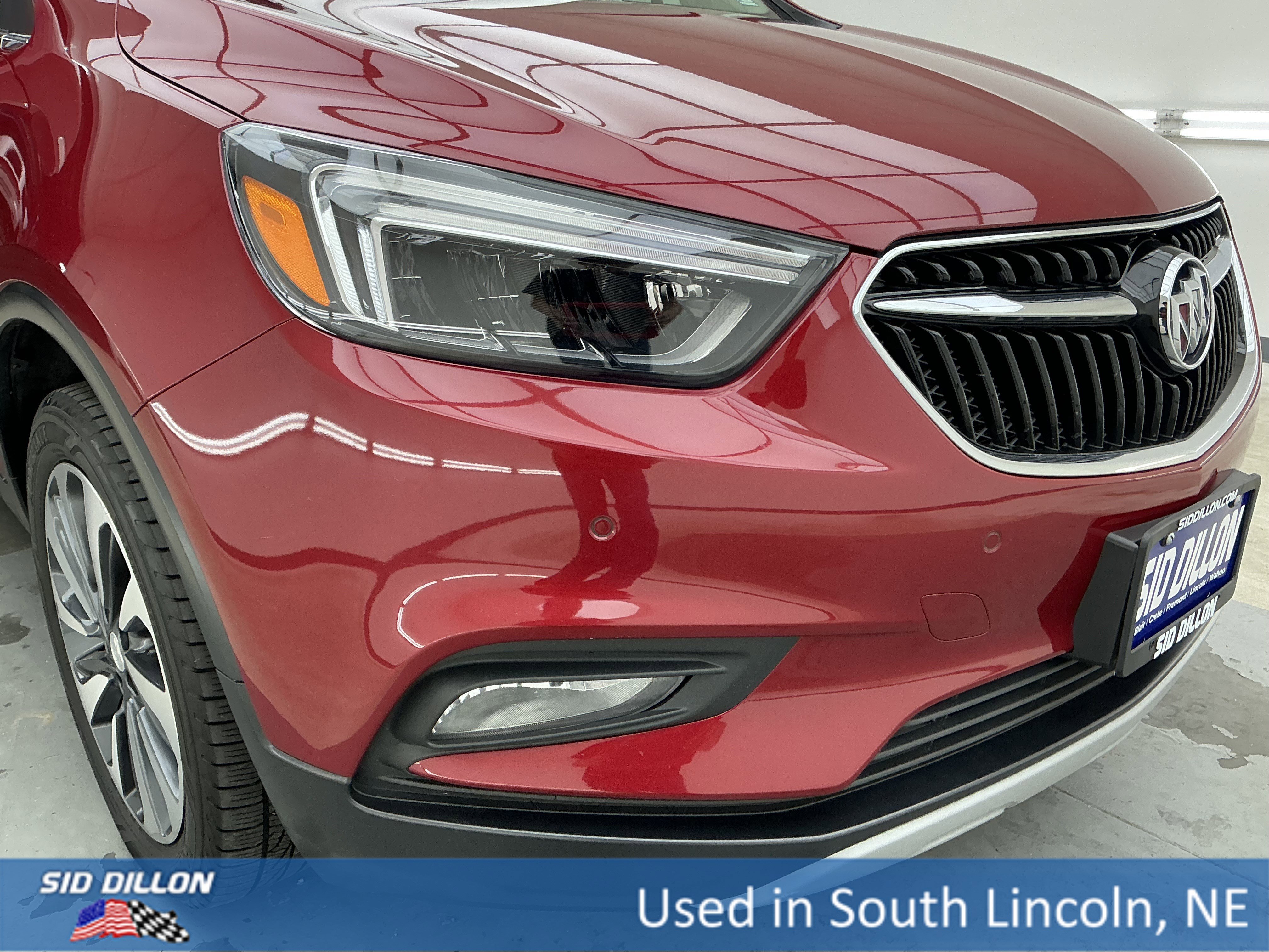 Used 2019 Winterberry Red Metallic Buick Essence image 26
