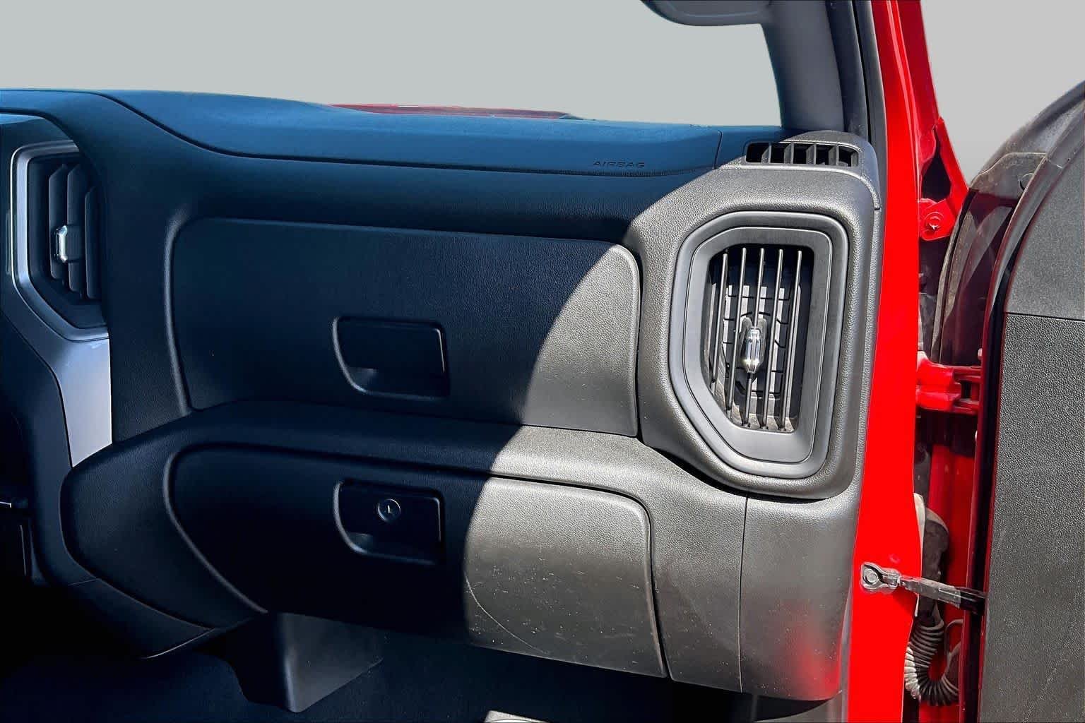 Used 2023 RED HOT Chevrolet Custom image 18