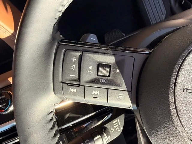 Used 2025 Gray Nissan Platinum image 30