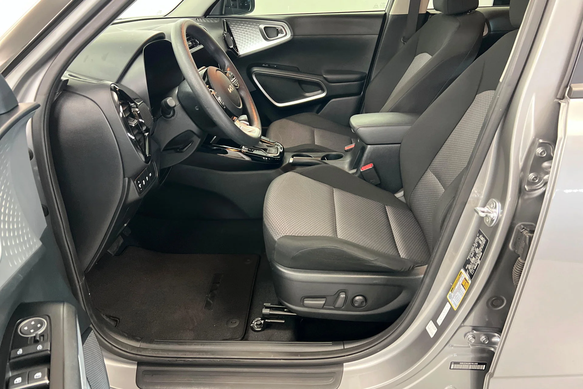 Used 2024 Steel Gray Kia S image 17