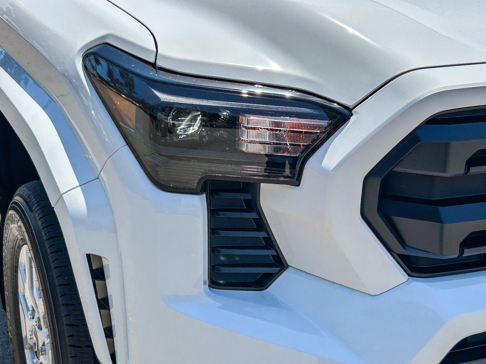 New 2026 Ice Cap Toyota SR5 image 4