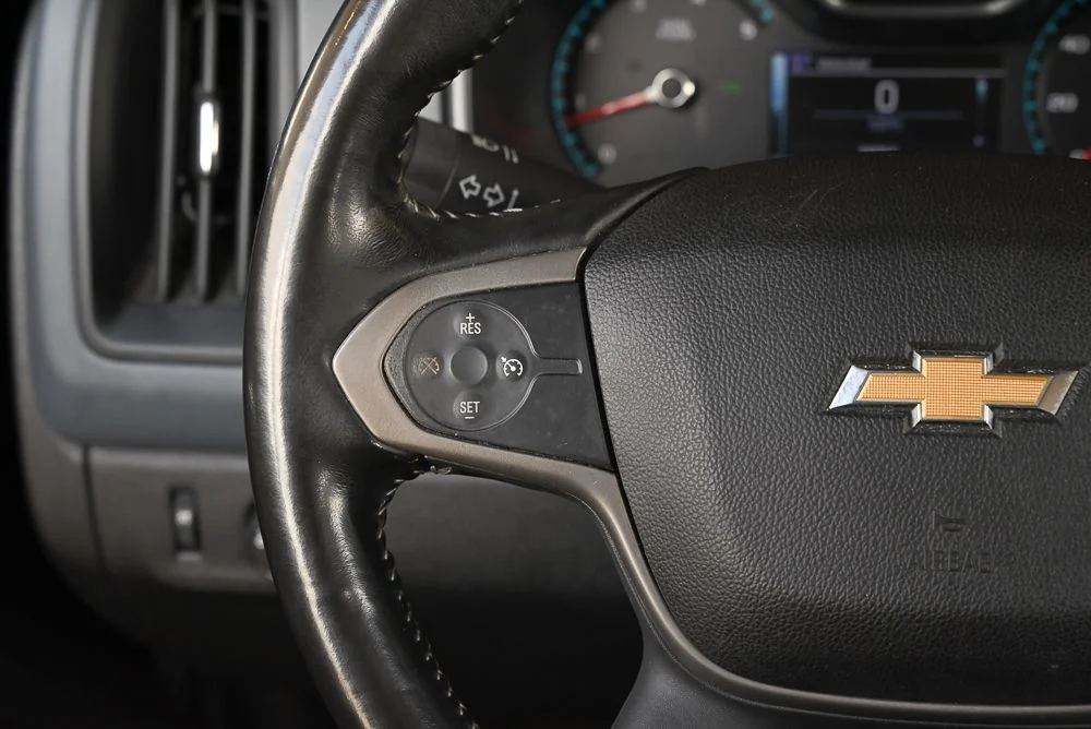 Used 2017 White Chevrolet Z71 image 15