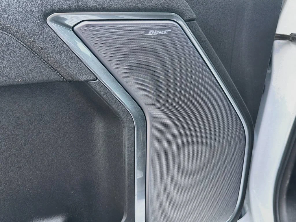 Used 2026 Summit White Chevrolet High Country image 19