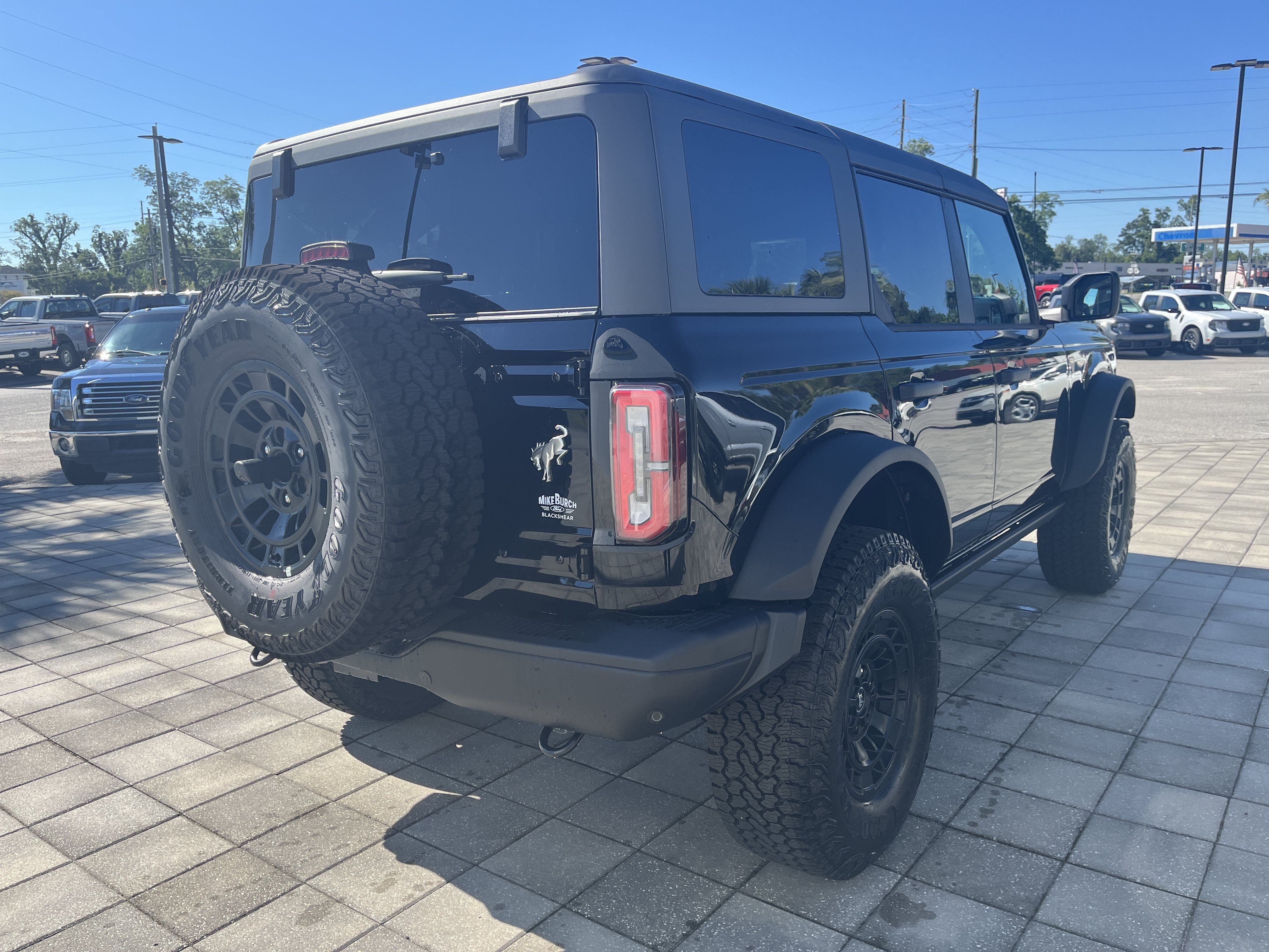 New 2026 Shadow Black Ford Badlands® image 6