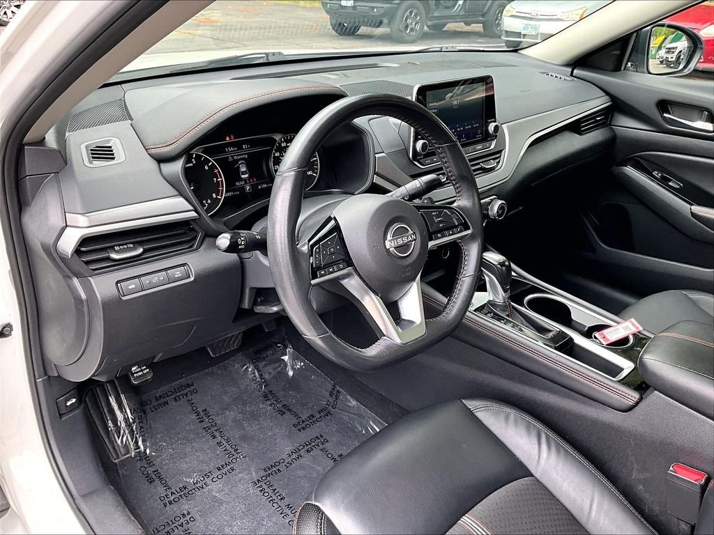 Used 2024 Pearl White Tricoat Nissan 2.5 SR image 8