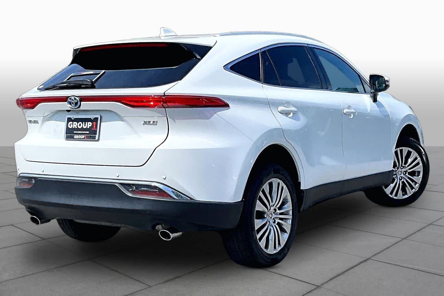 Used 2023 Wind Chill Pearl Toyota XLE image 13