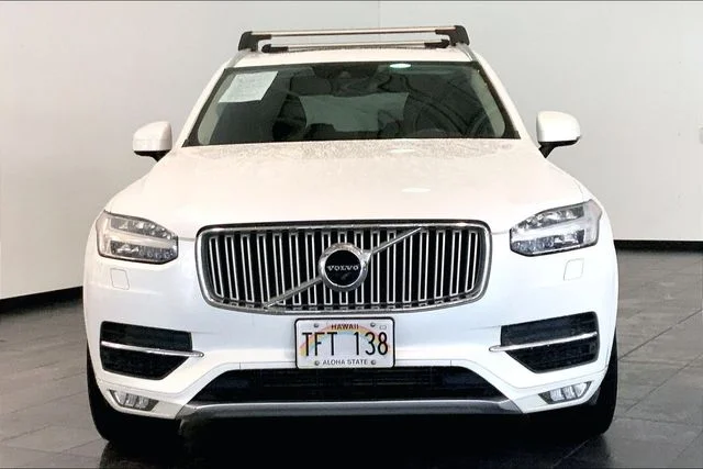 Used 2018 White Volvo T6 Inscription image 3