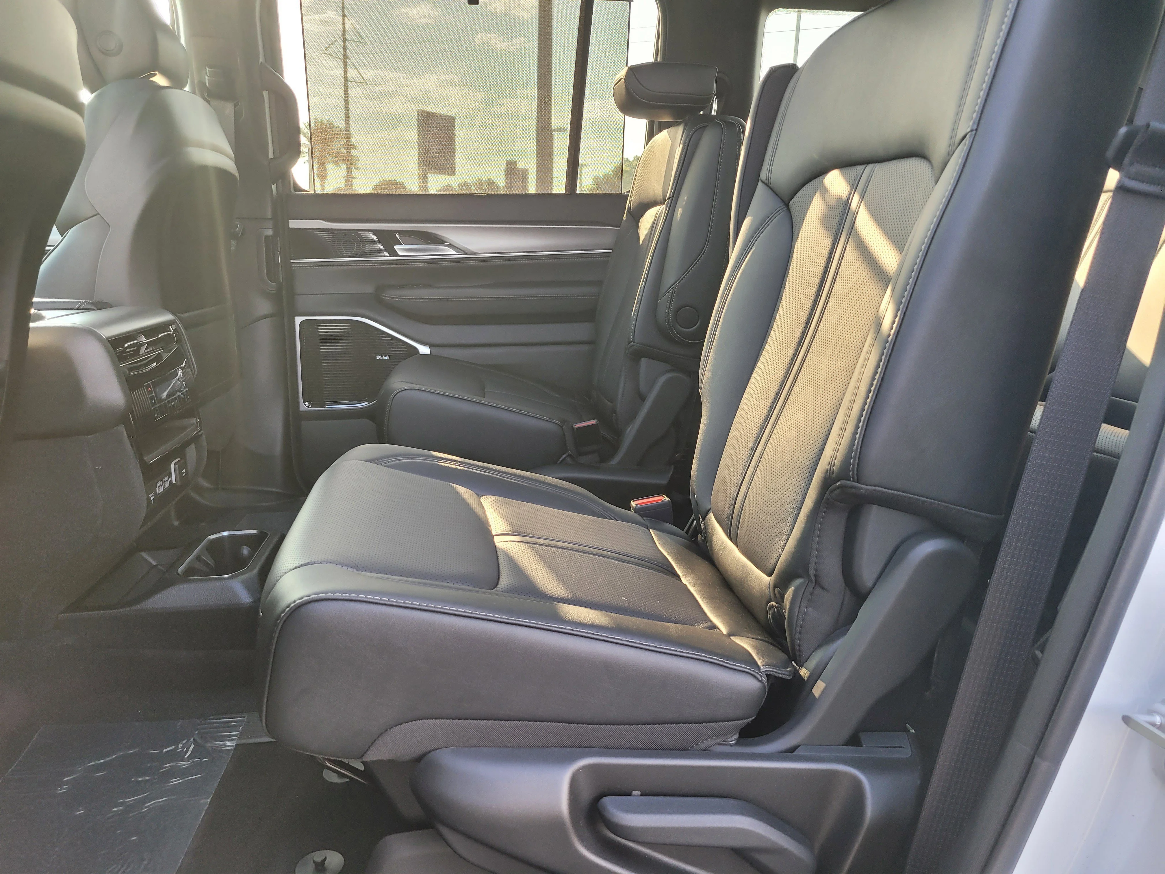 New 2026 Bright White Clearcoat Jeep Limited Reserve image 11