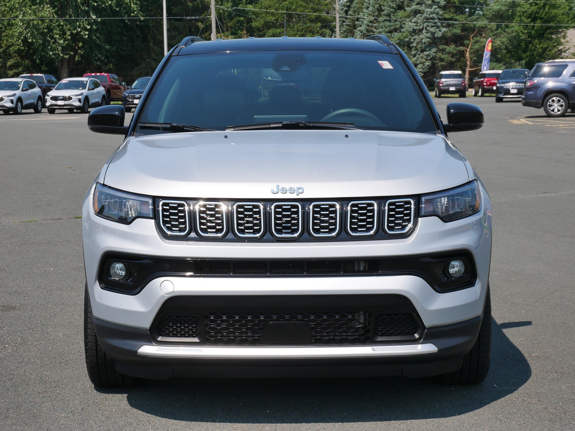 Used 2025 Silver Zynith Jeep Limited image 8