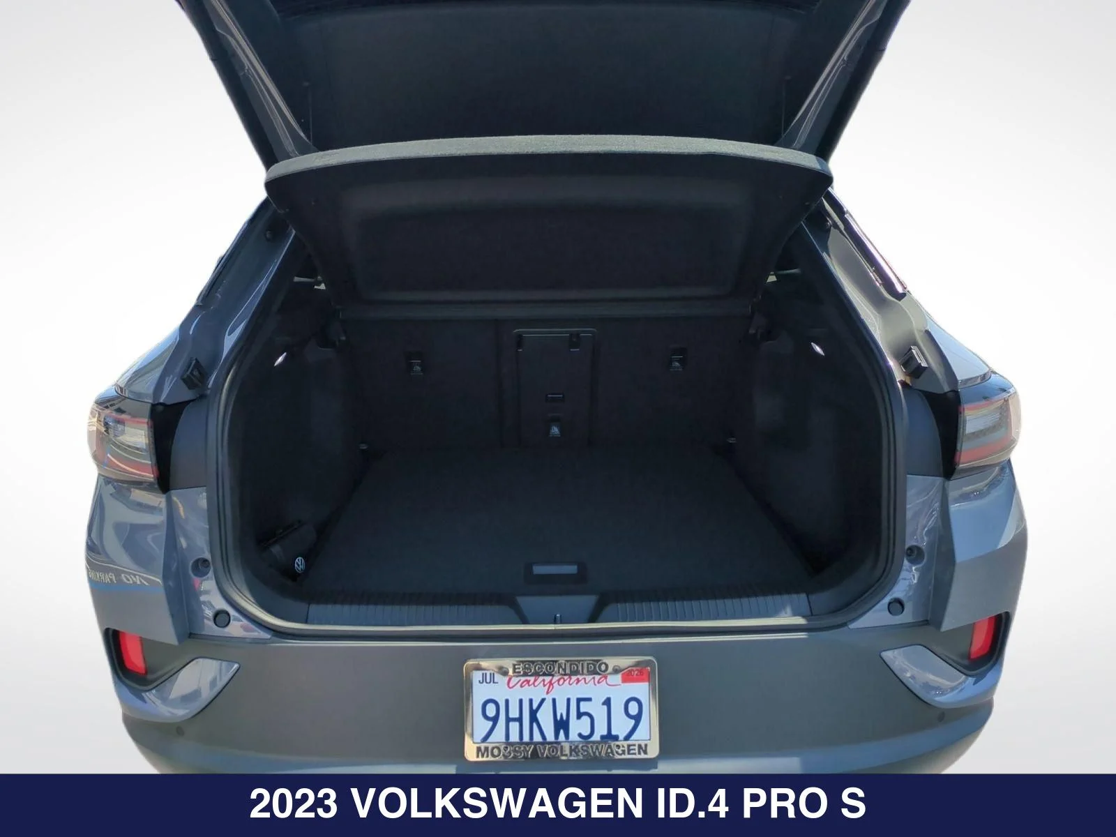 Used 2023 Gray Volkswagen Pro S image 24