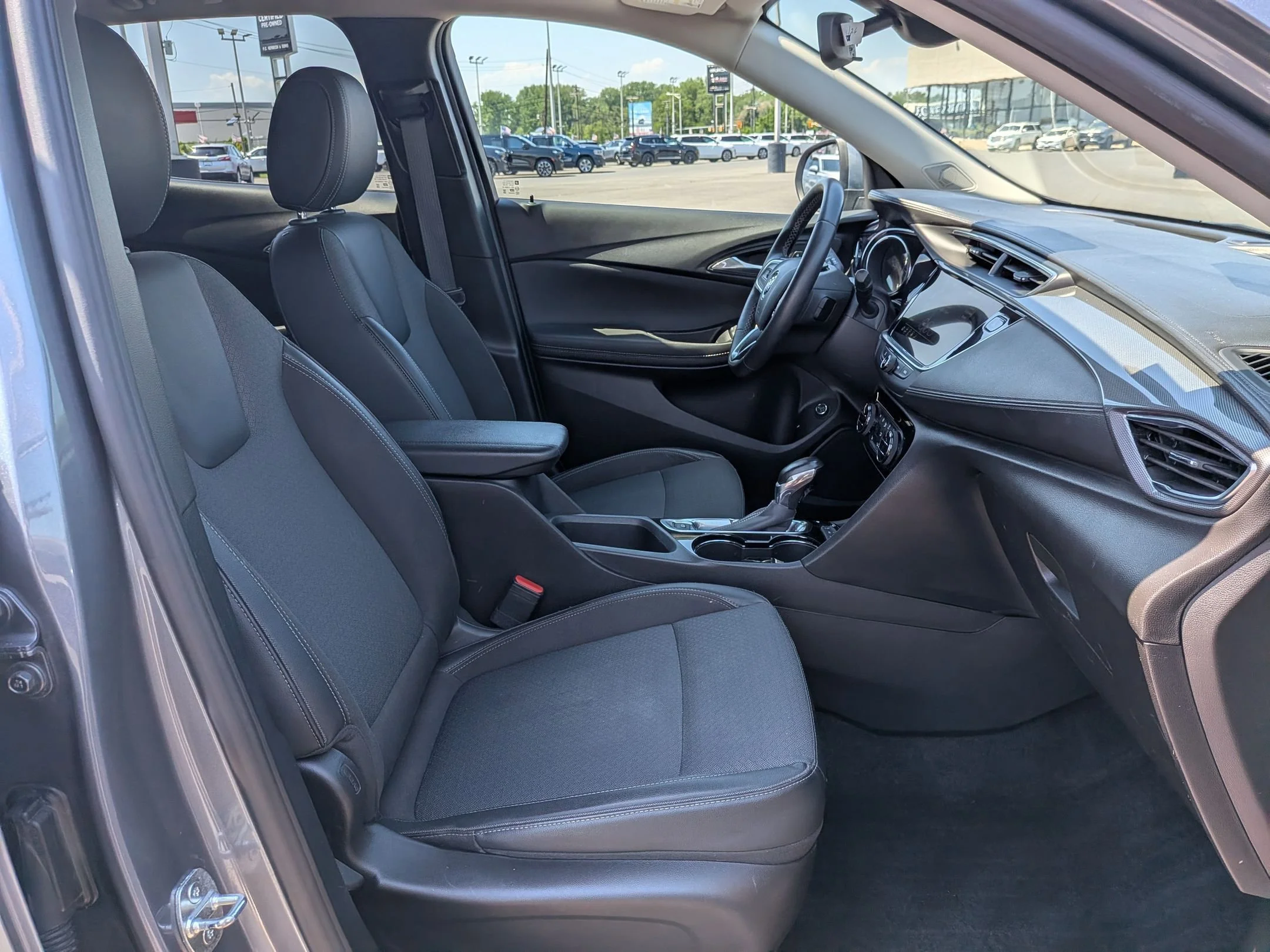 Used 2022 Satin Steel Metallic Buick Select image 27