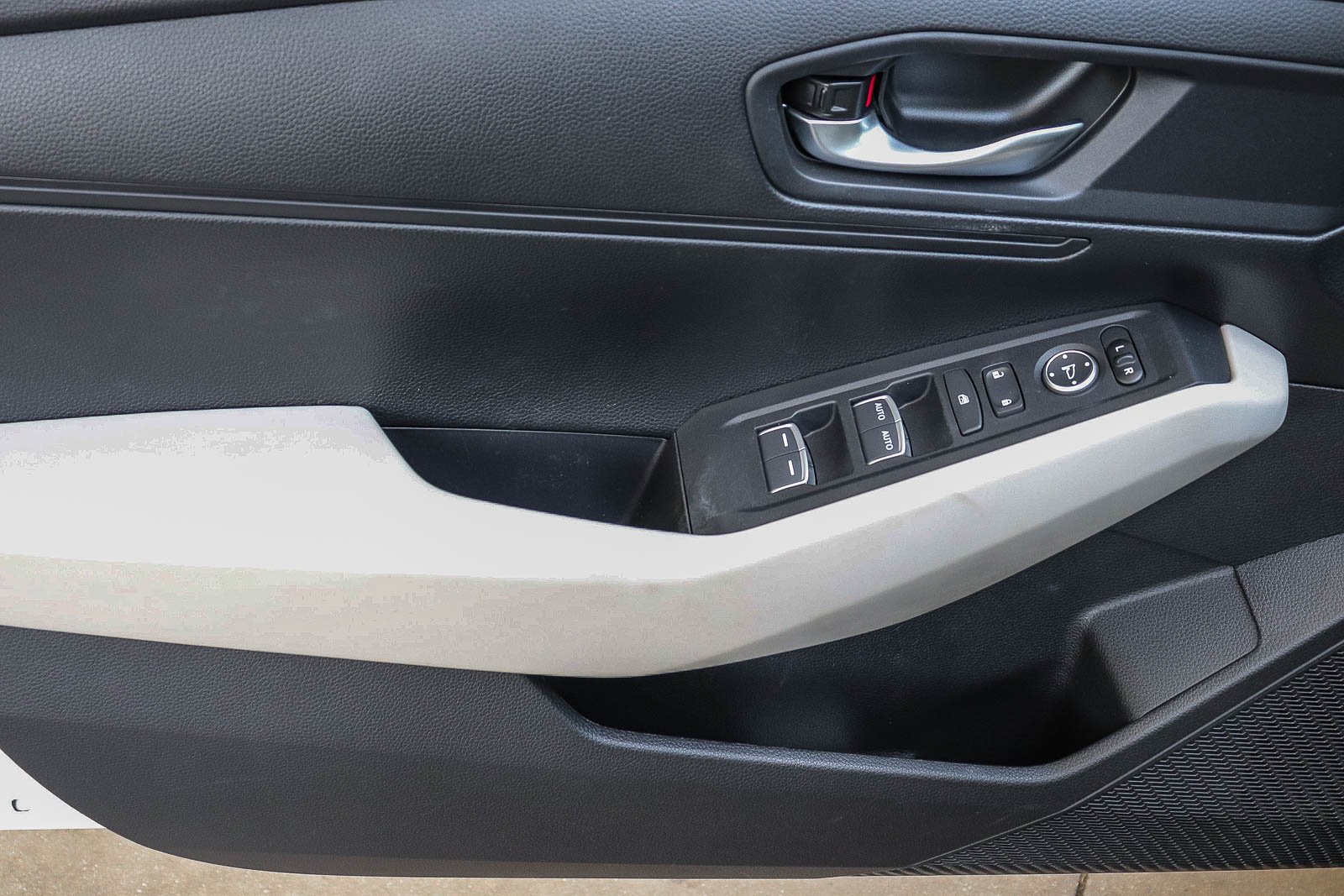 2024 Honda Accord LX - Photo 23