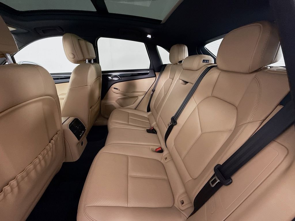 Used 2023 White Porsche  image 25