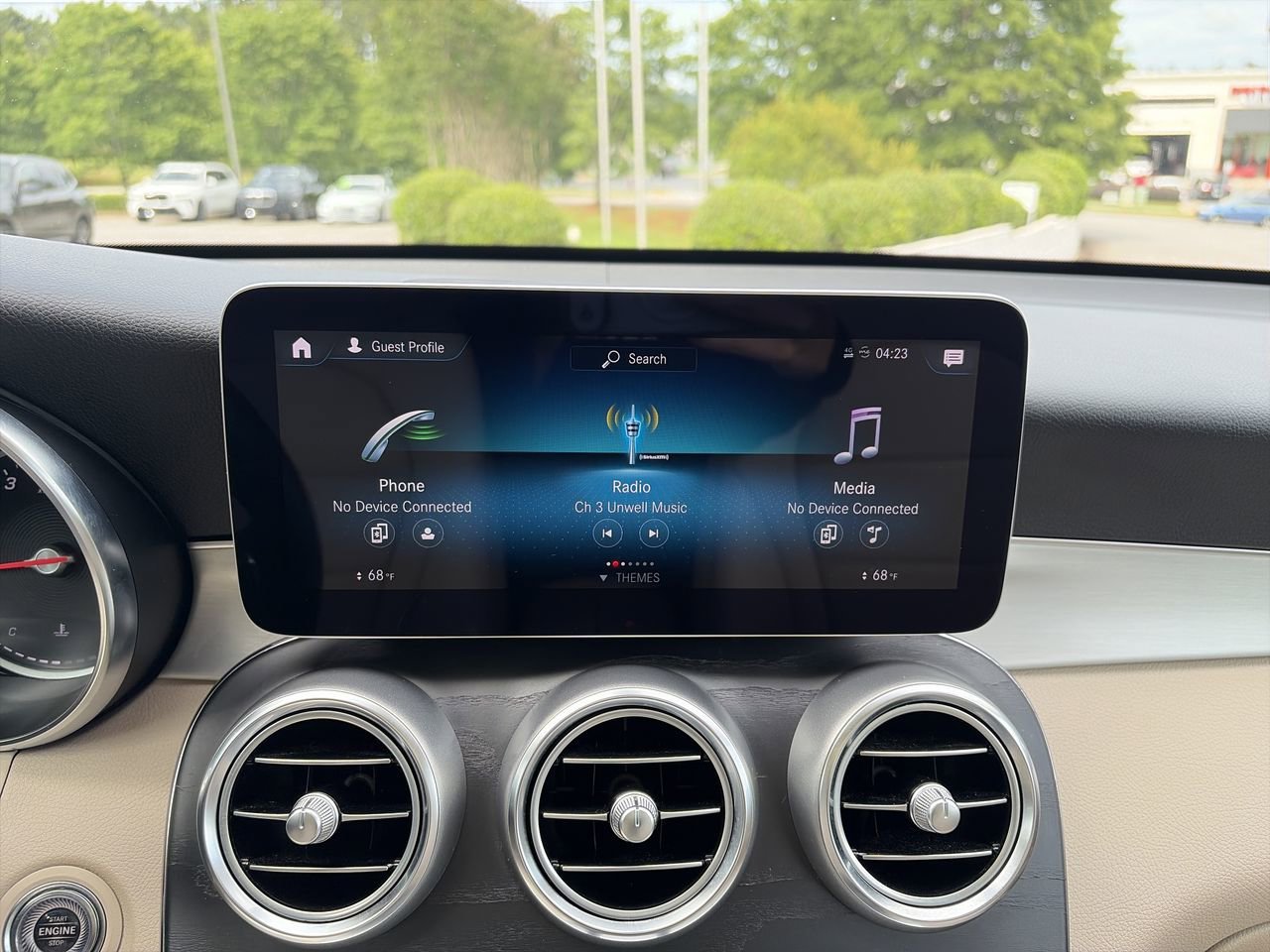 Used 2020 designo Diamond White Metallic Mercedes-Benz GLC 300 image 26
