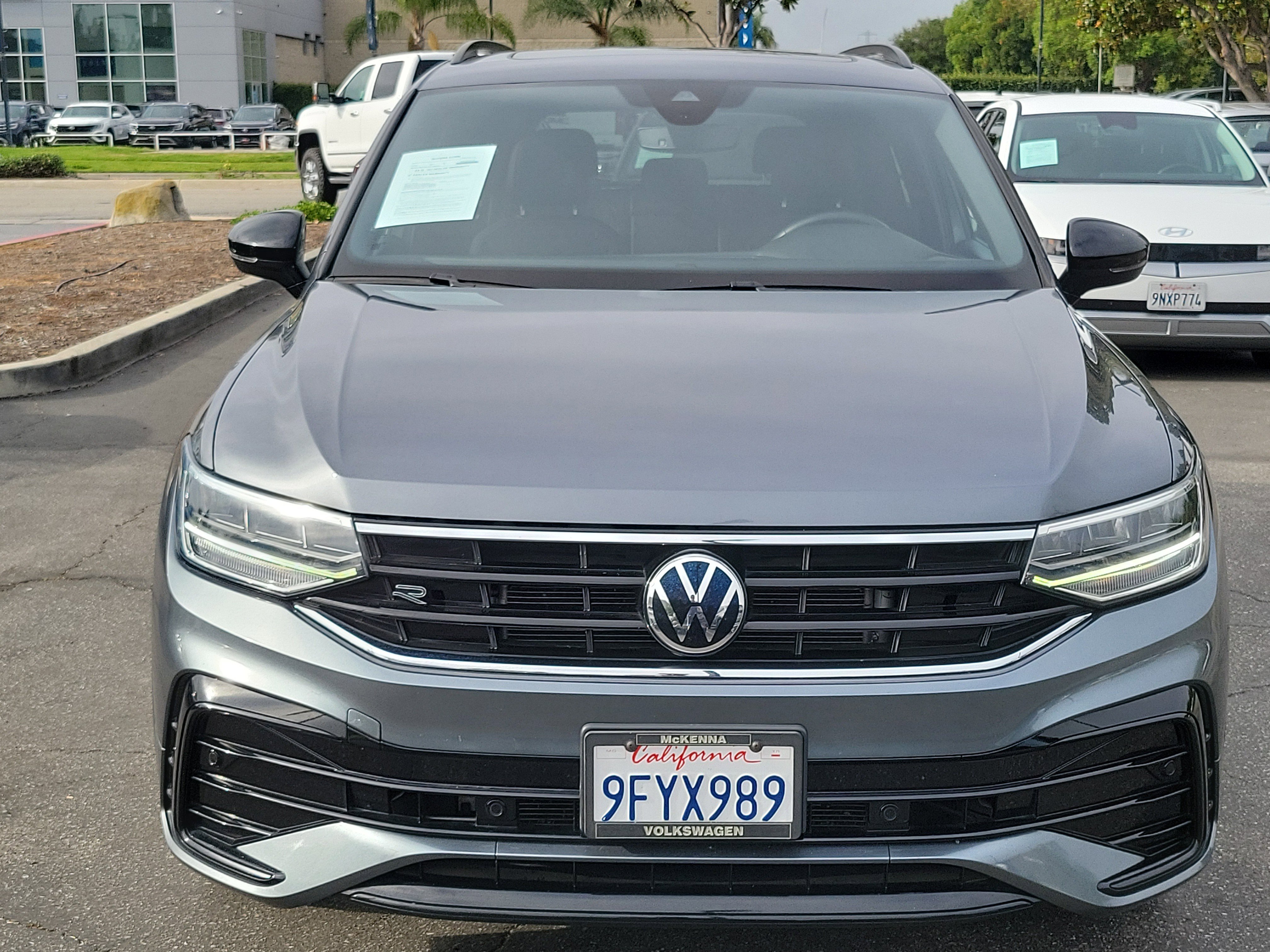 2023 Volkswagen Tiguan SE R-LINE BLACK - Photo 8