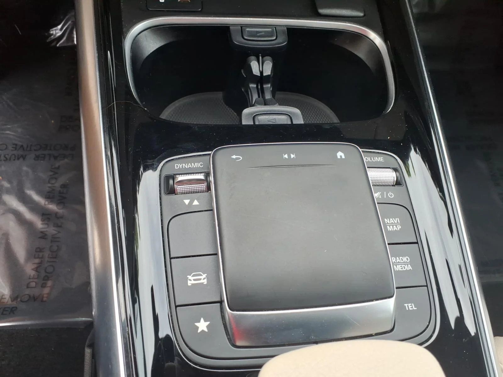 Used 2023 Polar White Mercedes-Benz GLA 250 image 28