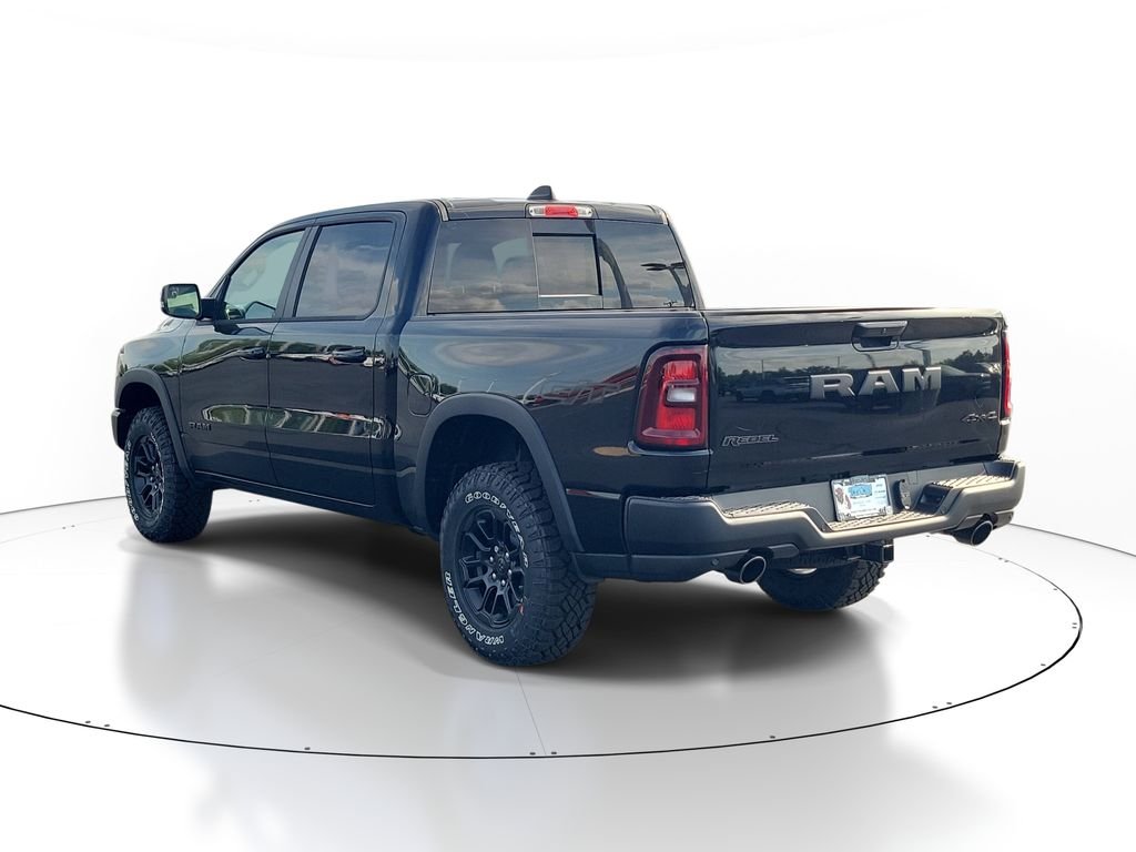 New 2026 Diamond Black Crystal Pearl-Coat Exterior Paint RAM Rebel image 3