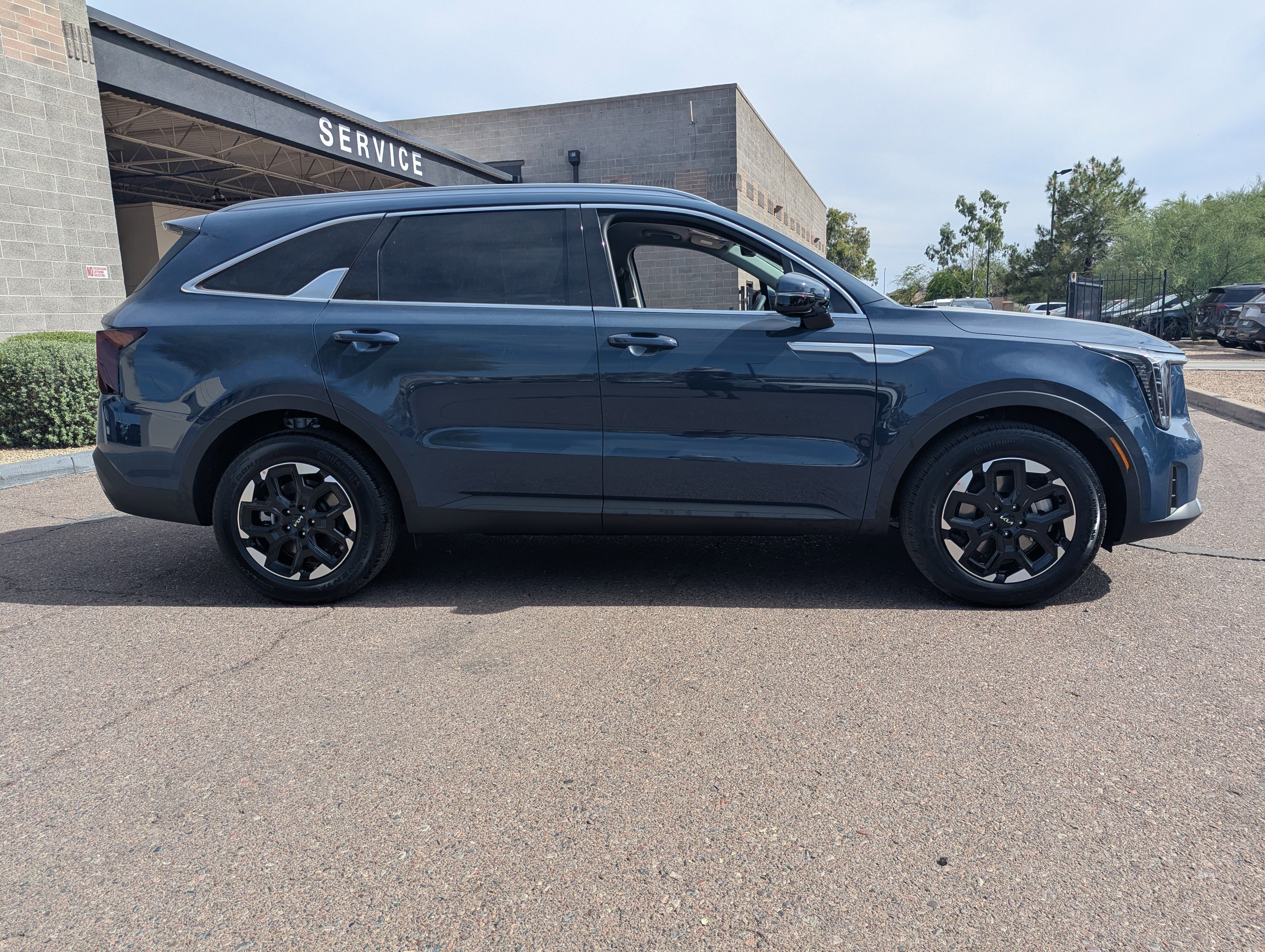 New 2026 Midnight Lake Blue Kia S image 2