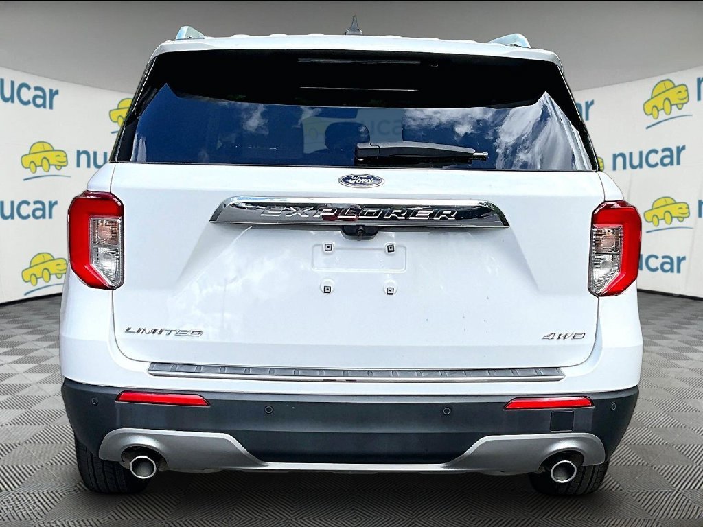 Used 2022 White Ford Limited image 6