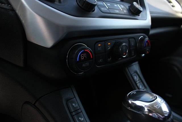 Used 2019 Blue Steel Metallic GMC SLE-2 image 16