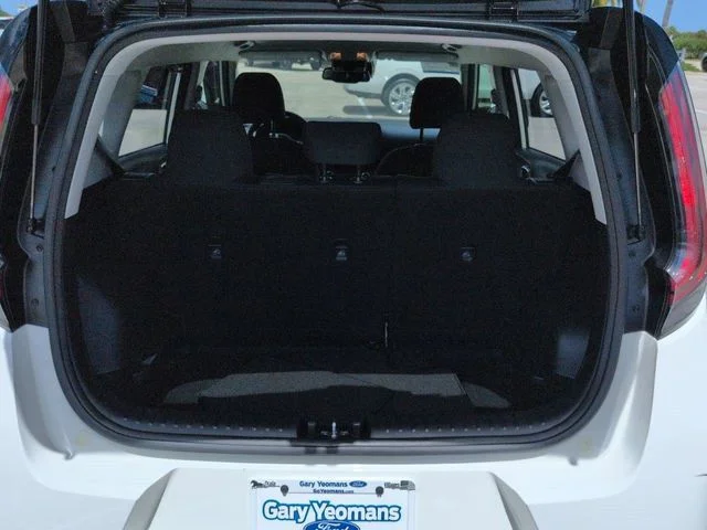 Used 2025 White Kia S image 13