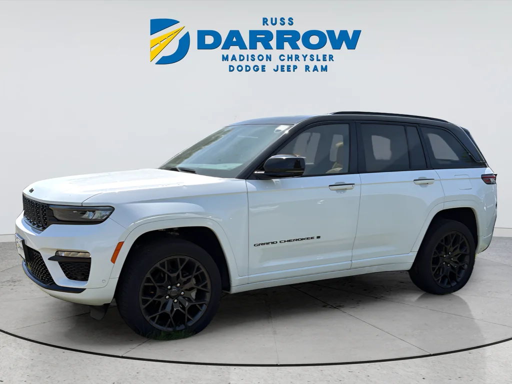 New 2025 Bright White Clear-Coat Exterior Paint Jeep Summit Reserve image 1
