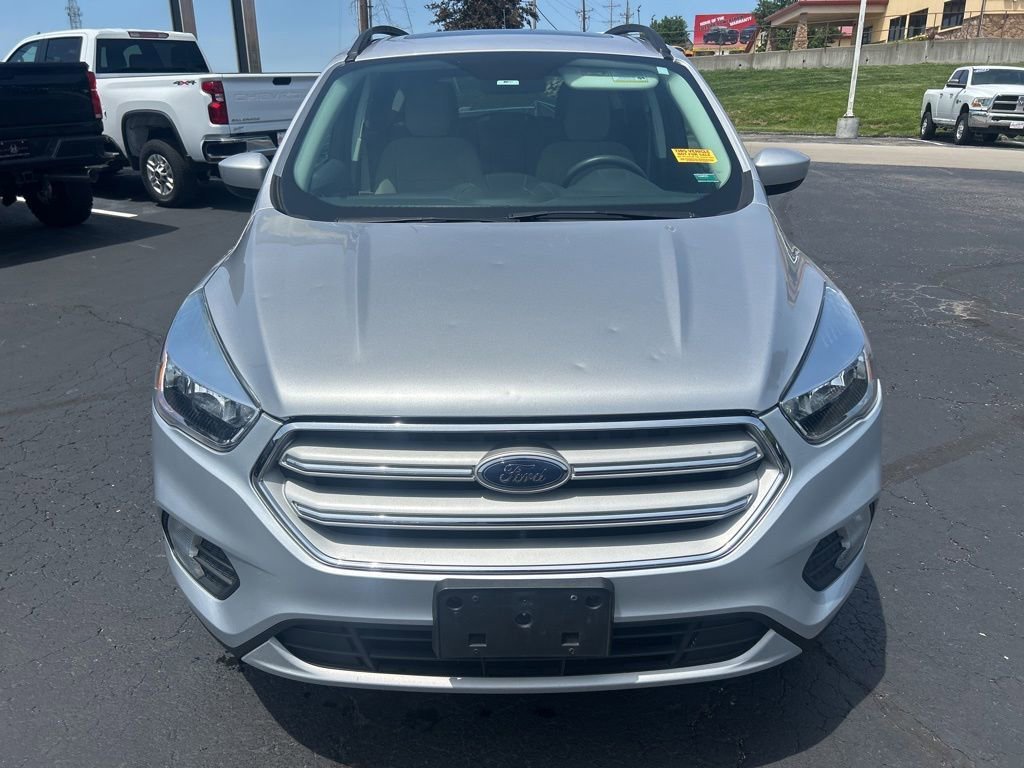 Used 2018 Ford Escape SE with VIN 1FMCU0GD2JUC40604 for sale in Kansas City