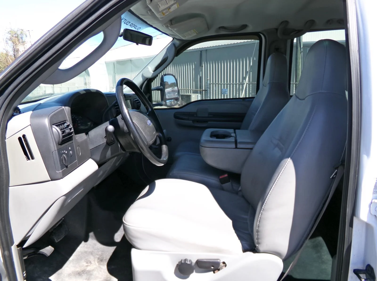2006 Ford F-350 Super Duty XL - Photo 9