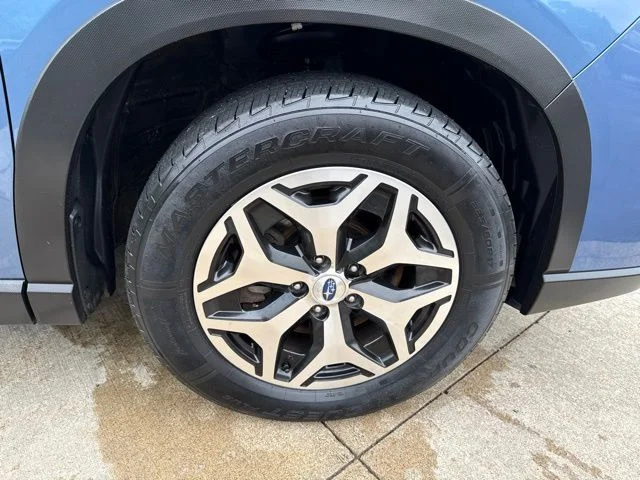 Certified Used 2021 Blue Subaru Premium image 22