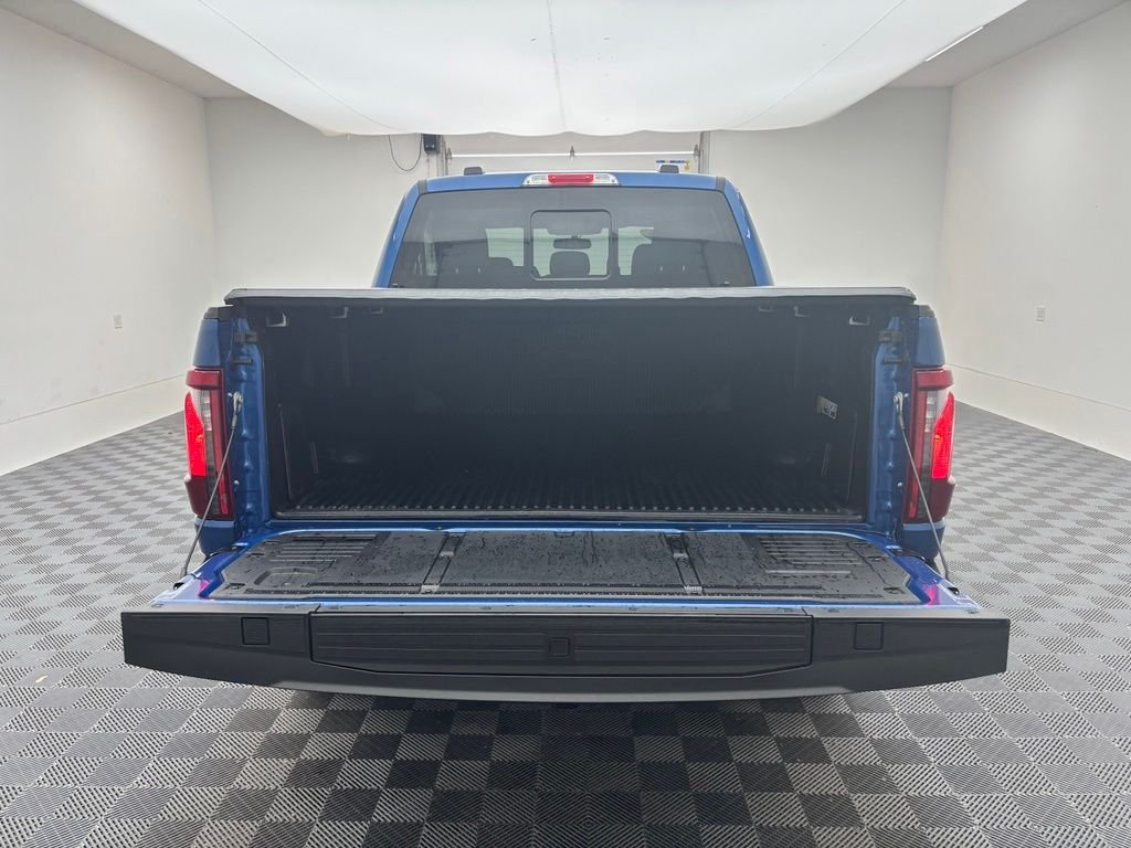 Used 2024 Blue Ford XLT image 10