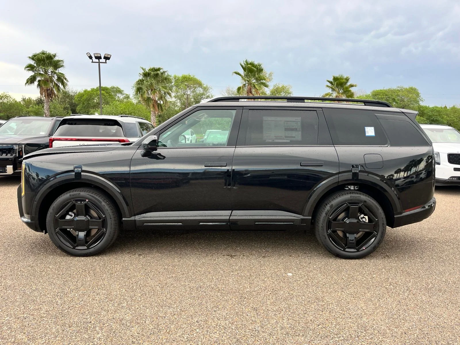 New 2027 Black Kia X-Line SX image 4