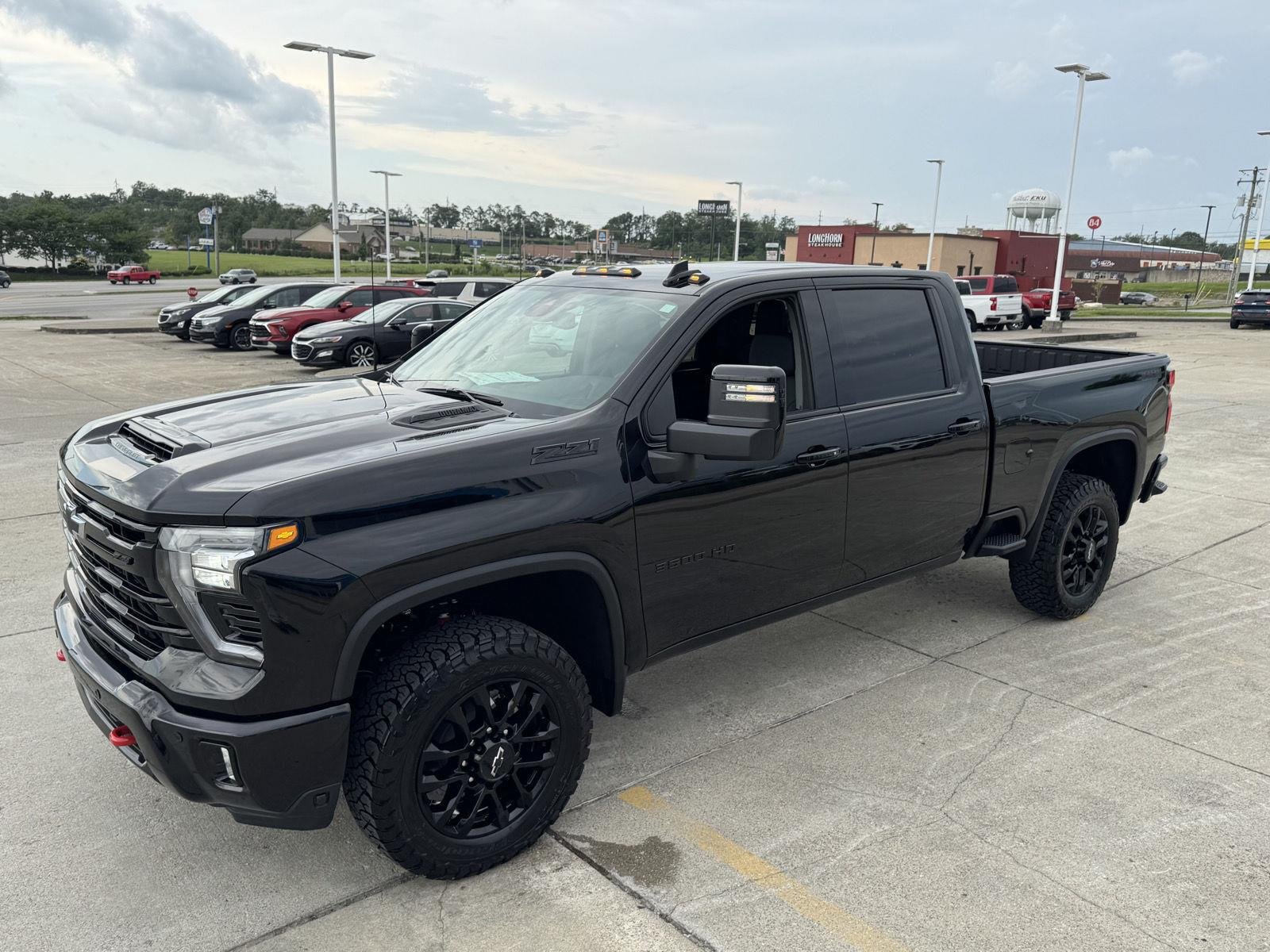 2026 Chevrolet Silverado 3500 HD LTZ - Photo 33