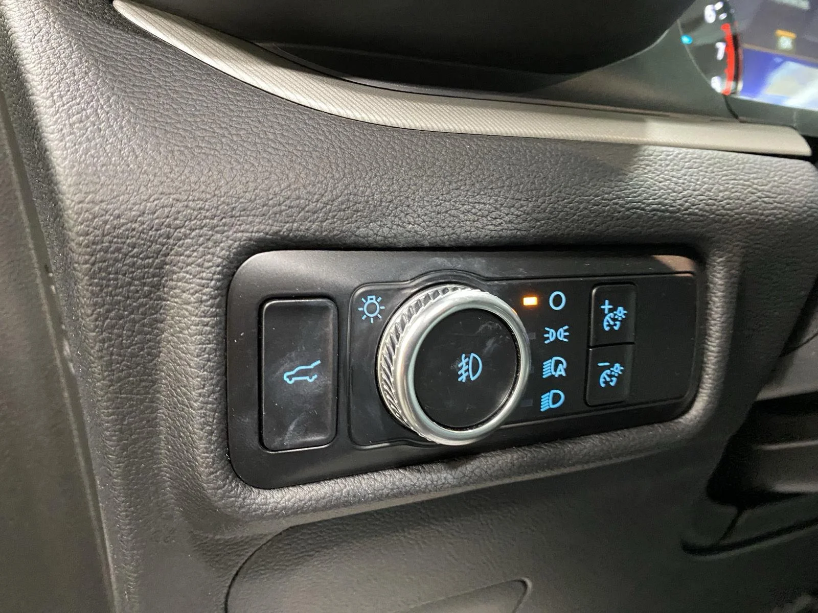 Used 2023 Black Metallic Ford XLT image 20