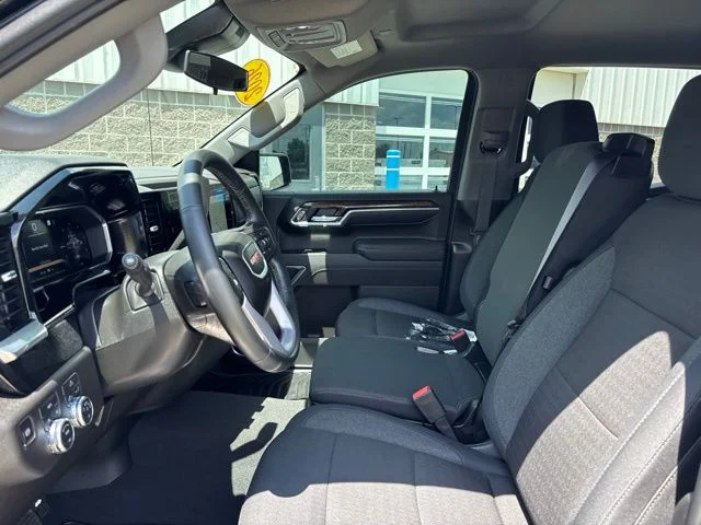 Used 2026 Onyx Black GMC Elevation image 15