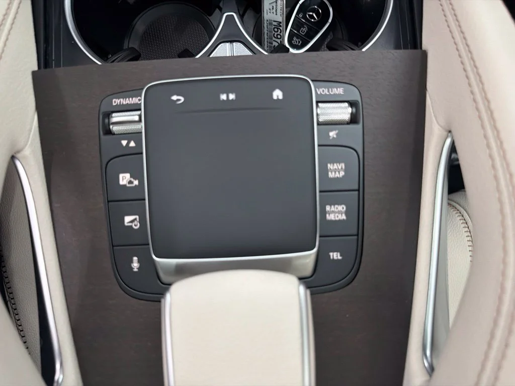 New 2027 White Mercedes-Benz GLS 450 image 21