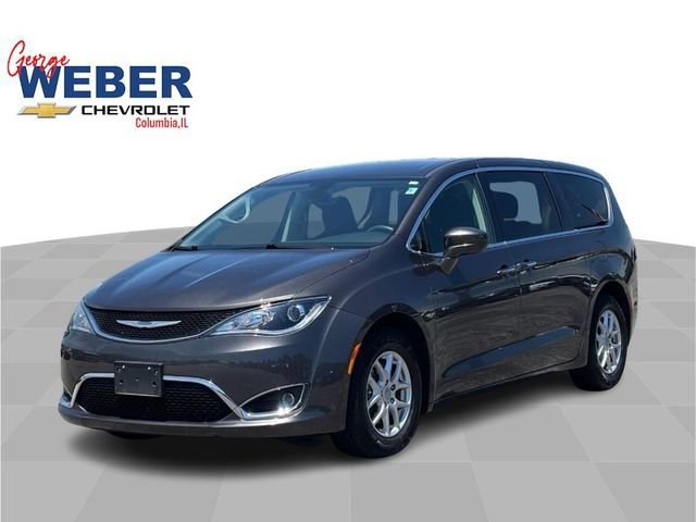 2020 Chrysler Pacifica Touring's photo
