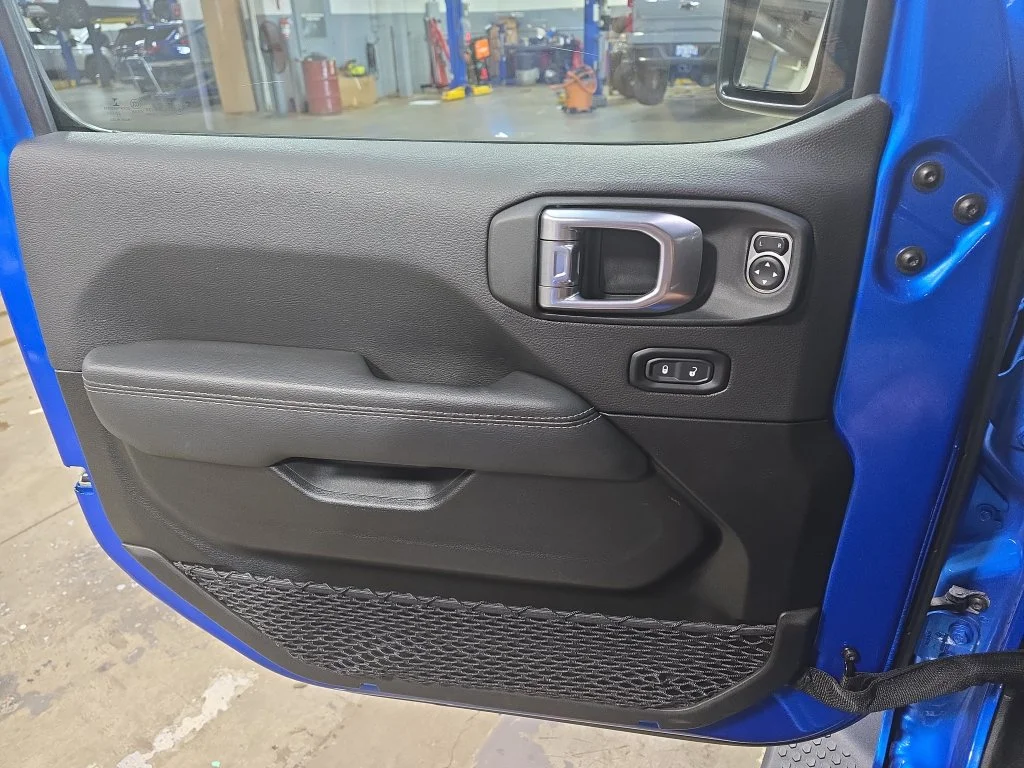 Certified Used 2022 Blue Jeep Unlimited Sahara image 27