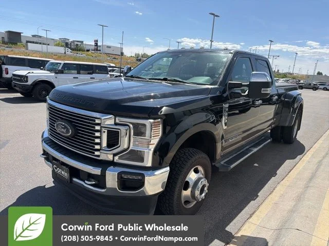 Used 2022 Black Ford Lariat image 3
