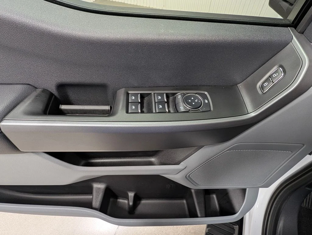 New 2026 Oxford White Ford F-250® XL image 14