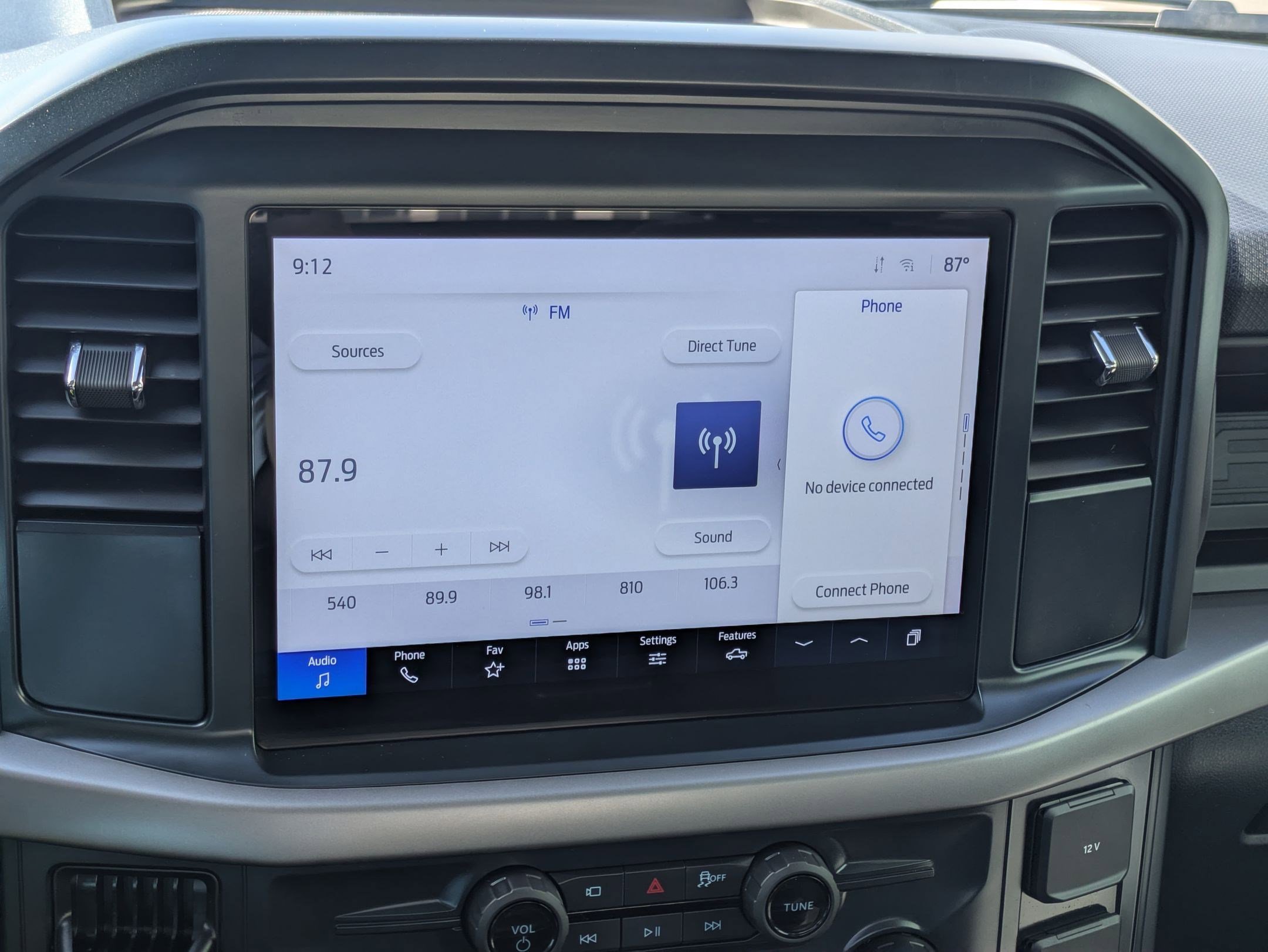 Used 2025 Oxford White Ford XL image 22
