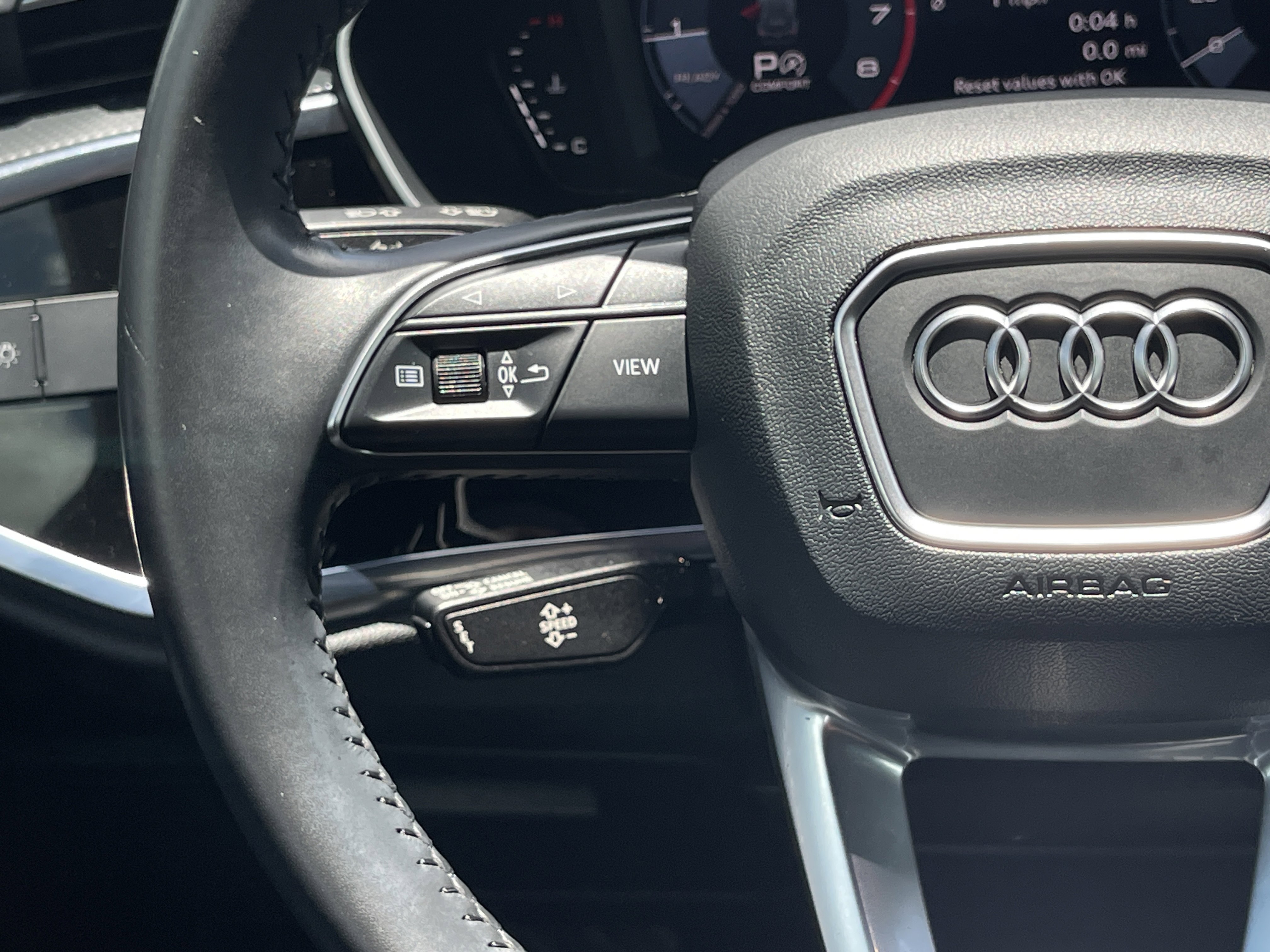 Used 2020 Mythos Black Metallic Audi S line Premium image 17