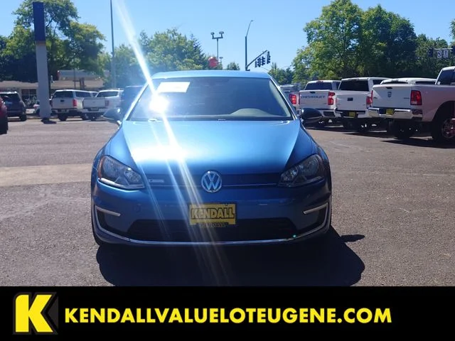 Used 2016 Blue Volkswagen SE image 8
