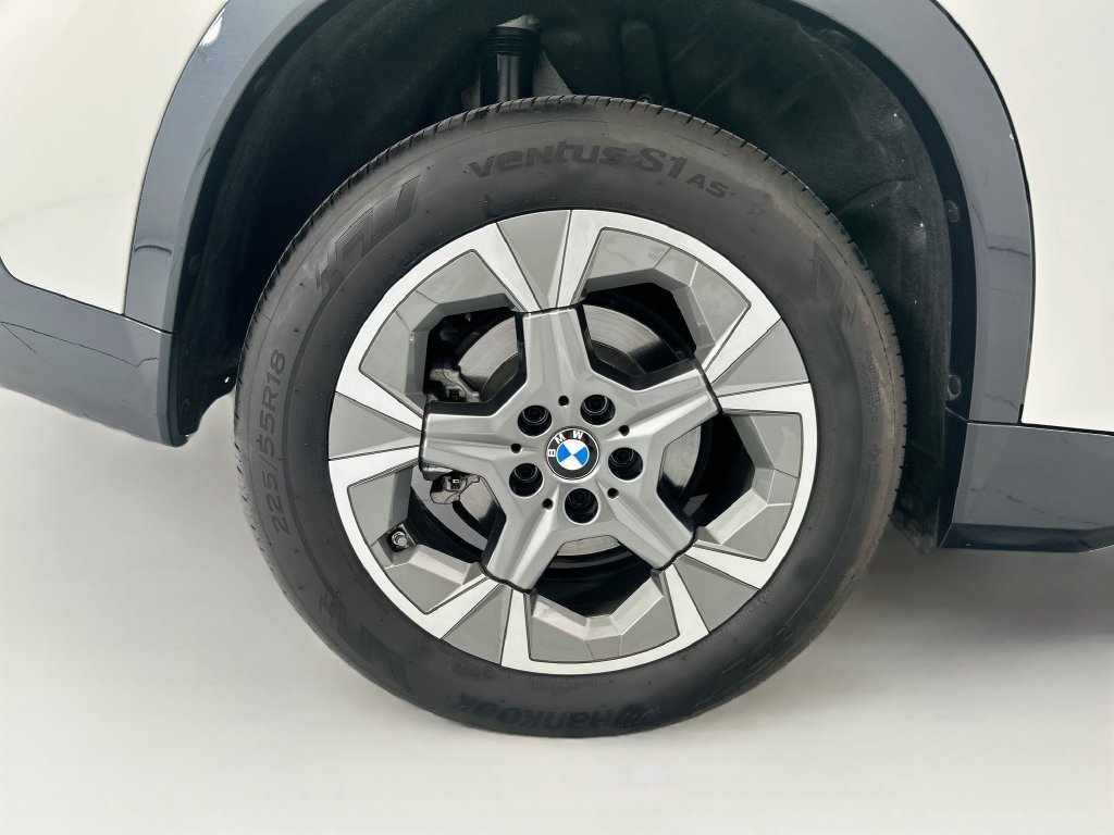 Certified Used 2024 Alpine White BMW xDrive28i image 31