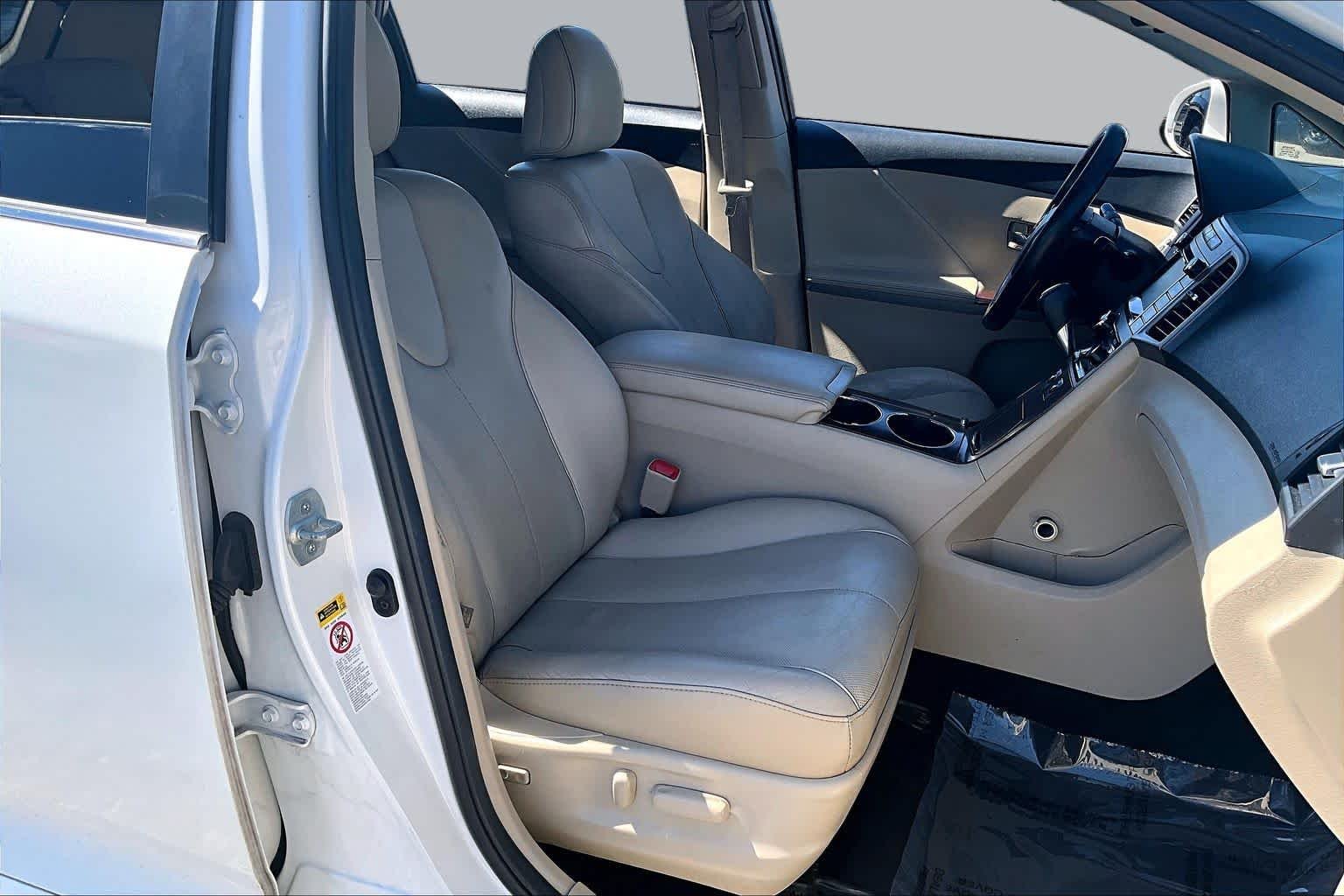 Used 2015 Blizzard Pearl Toyota XLE image 8