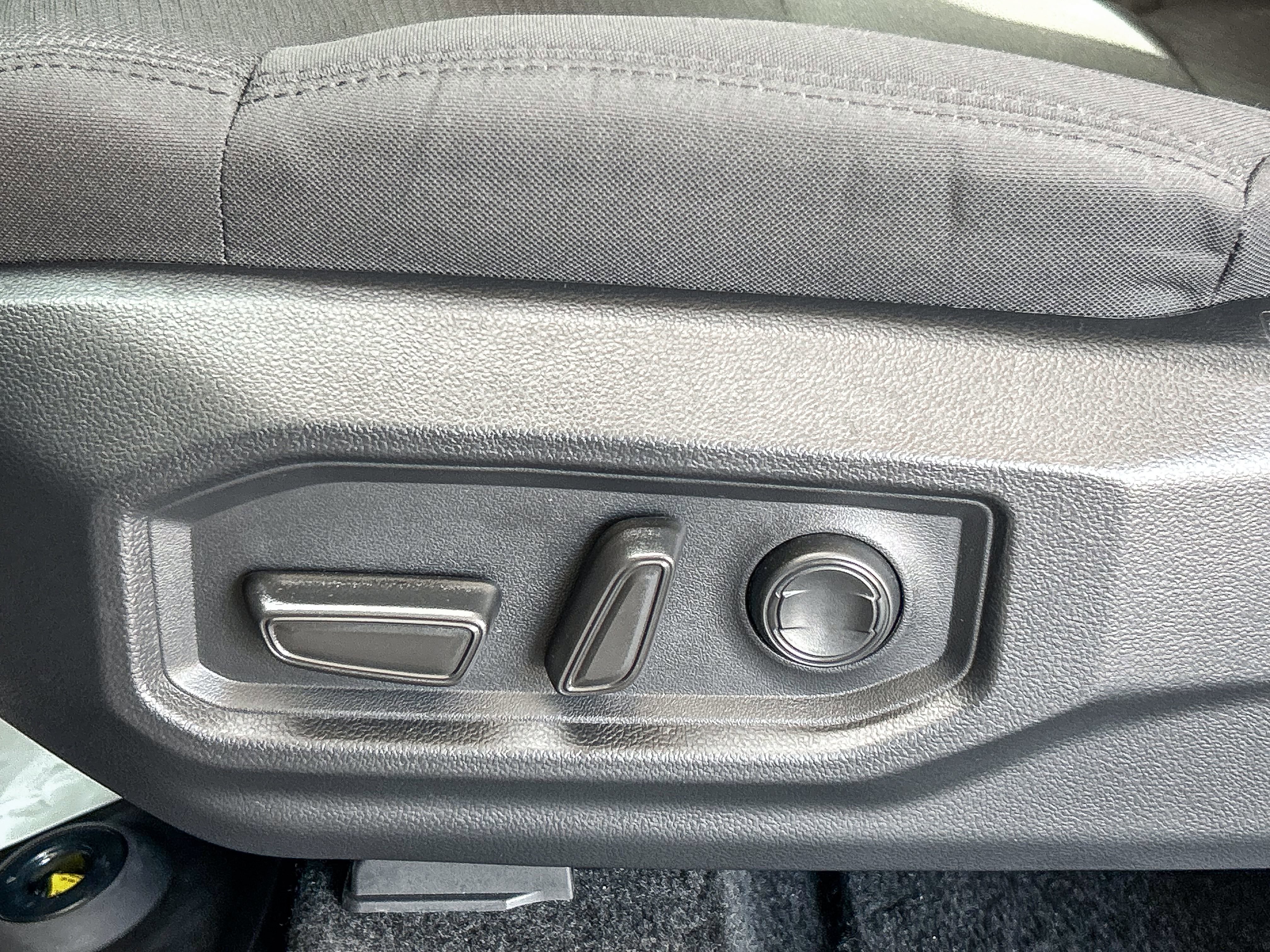 2026 Toyota Tundra SR5 - Photo 22