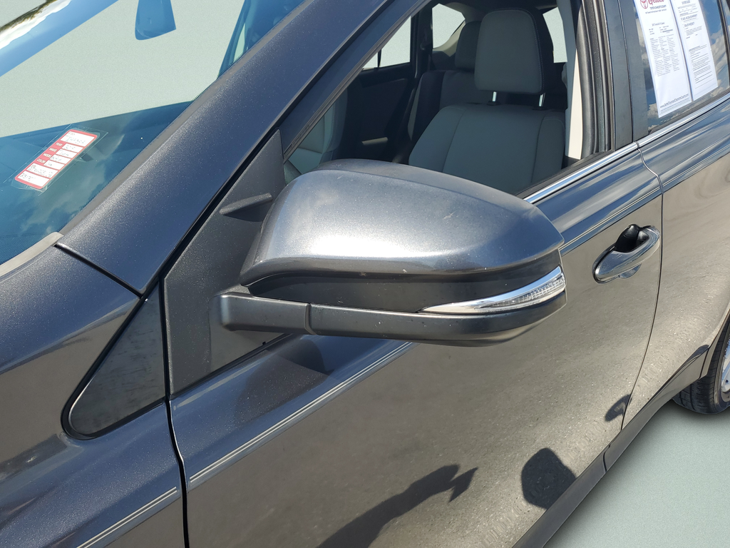 Used 2015 Gray Toyota Limited image 33