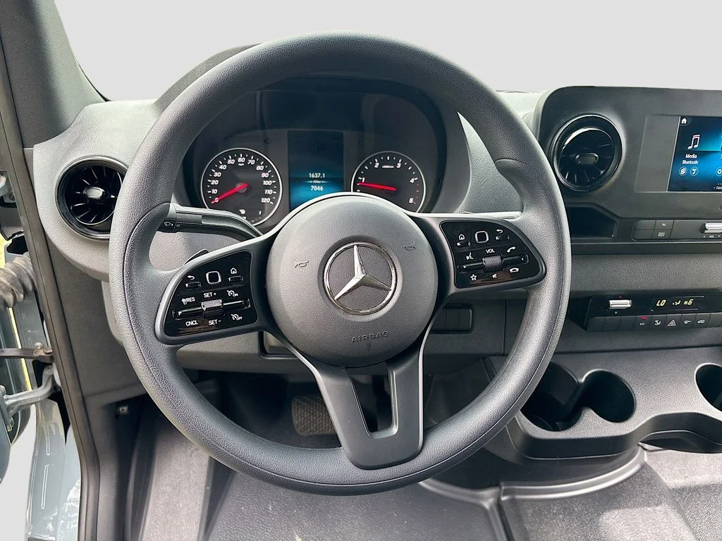 Used 2024 Blue Mercedes-Benz BOX TRUCK image 29