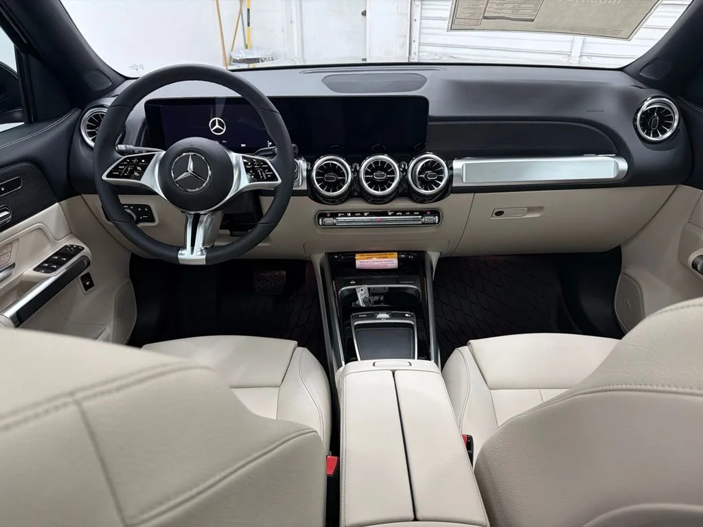 New 2026 Black Mercedes-Benz GLB 250 image 21