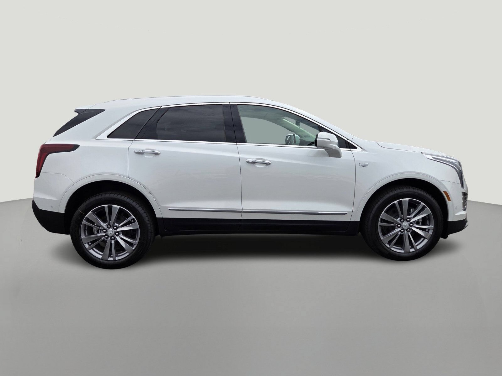 New 2026 Crystal White Tricoat Cadillac Premium Luxury image 6